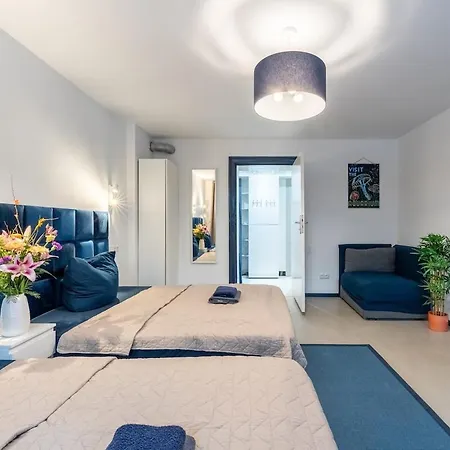 Stylish 2 Bath R Bergmannkiez, Kreuzberg Apartment *